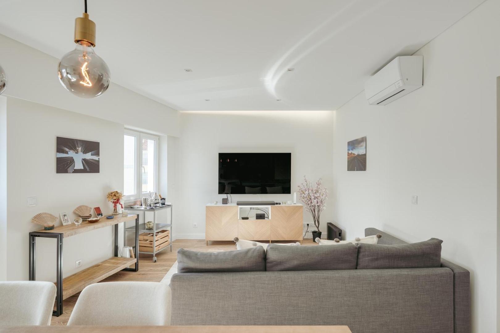 Hostwise - Flat W/ Balcony & Workspace Lisboa